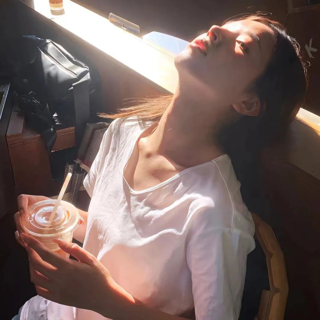 黑白人生 海报
